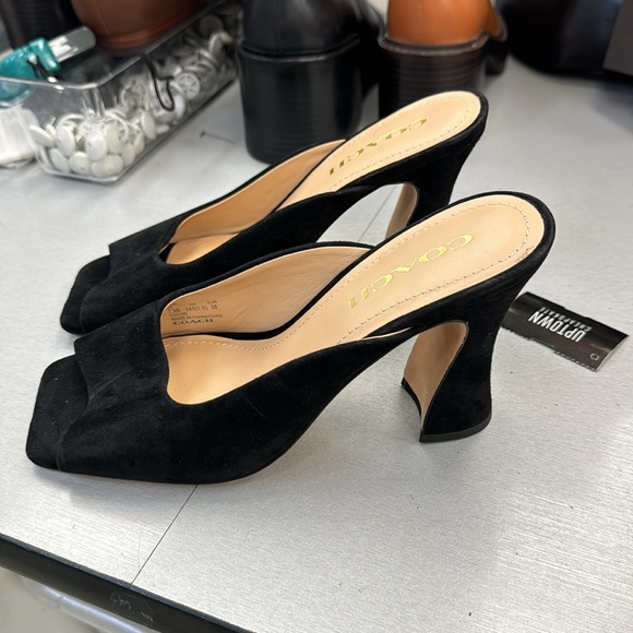 Coach heels - Picture 2 of 8